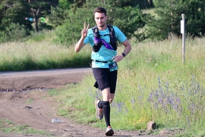 Samuel Tauleigne et Charline Jacquin ex-aequo après 100 km de course à la Backyard