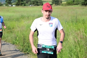 Samuel Tauleigne et Charline Jacquin ex-aequo après 100 km de course à la Backyard