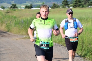 Samuel Tauleigne et Charline Jacquin ex-aequo après 100 km de course à la Backyard