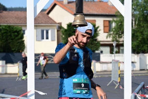 Samuel Tauleigne et Charline Jacquin ex-aequo après 100 km de course à la Backyard