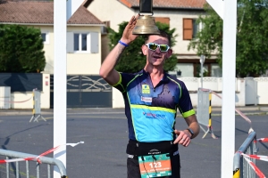 Samuel Tauleigne et Charline Jacquin ex-aequo après 100 km de course à la Backyard