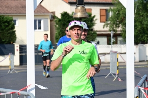 Samuel Tauleigne et Charline Jacquin ex-aequo après 100 km de course à la Backyard