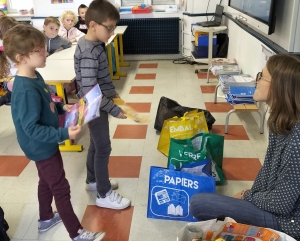 Tri sélectif : les élèves du Sacré-Cœur de Saint-Maurice de Lignon se mettent à jour