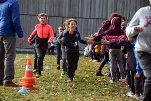 Lantriac : 233 écoliers courent pour les droits de l&#039;enfant