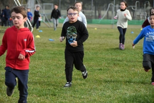 Lantriac : 233 écoliers courent pour les droits de l&#039;enfant