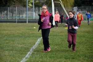 Lantriac : 233 écoliers courent pour les droits de l&#039;enfant