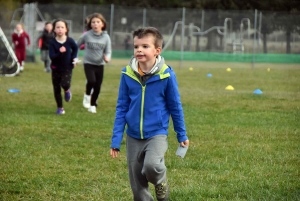 Lantriac : 233 écoliers courent pour les droits de l&#039;enfant