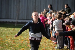 Lantriac : 233 écoliers courent pour les droits de l&#039;enfant