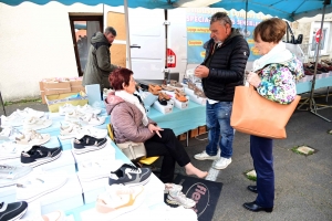 Montfaucon-en-Velay : 90 exposants ont déballé à la Foire des râteaux