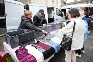 Montfaucon-en-Velay : 90 exposants ont déballé à la Foire des râteaux