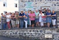 Une équipe de bénévoles soudés autour de Daniel et Annie Fanger.|||