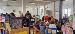 Festival du livre et contes autour du monde à l&#039;école du &quot;Château&quot; à Monistrol