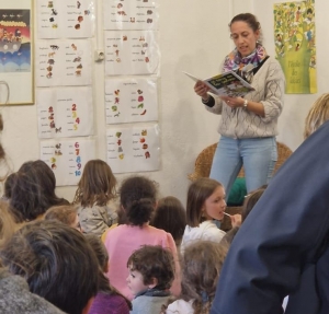 Festival du livre et contes autour du monde à l&#039;école du &quot;Château&quot; à Monistrol