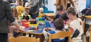 Festival du livre et contes autour du monde à l&#039;école du &quot;Château&quot; à Monistrol