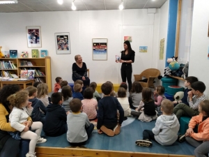 Festival du livre et contes autour du monde à l&#039;école du &quot;Château&quot; à Monistrol