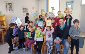 Festival du livre et contes autour du monde à l&#039;école du &quot;Château&quot; à Monistrol