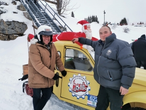 Alan Blondeau (à droite) avec François Allain, le présenteur de l&#039;émission &quot;Vintage Mécanique&quot; sur RMC Découverte