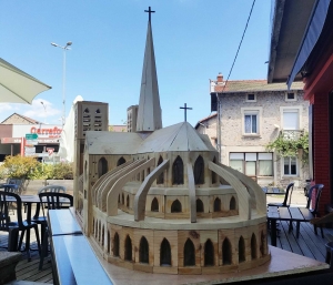 Dunières : après la Tour Eiffel, première sortie pour la cathédrale Notre-Dame de Paris en bois