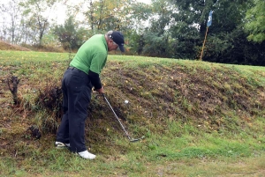 Bas-en-Basset : Michel Demore maître national de pitch and putt