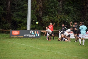 Rugby : Tence passe par un trou de souris