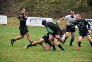 Rugby : Tence passe par un trou de souris