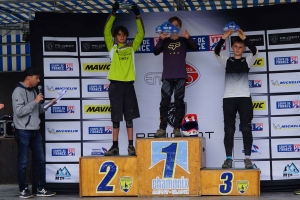 Justin Dufour sur le podium de la Coupe de France enduro series VTT