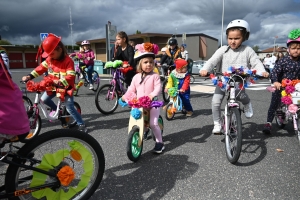 Saint-Maurice-de-Lignon : le corso fleuri anime le village (vidéo)