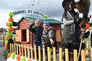 Saint-Maurice-de-Lignon : le corso fleuri anime le village (vidéo)