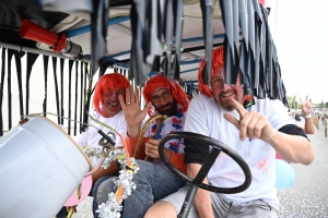 Saint-Maurice-de-Lignon : le corso fleuri anime le village (vidéo)