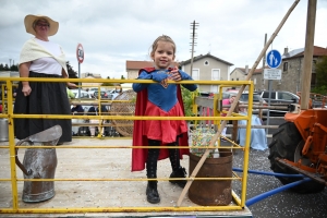 Saint-Maurice-de-Lignon : le corso fleuri anime le village (vidéo)