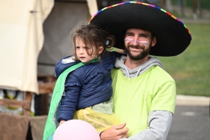 Saint-Maurice-de-Lignon : le corso fleuri anime le village (vidéo)