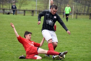 Foot : vainqueur de Montregard, Tence entretient le suspense en District 2