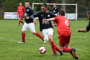 Foot : vainqueur de Montregard, Tence entretient le suspense en District 2