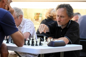 Yssingeaux : des parties d&#039;échecs très serrées sur la place Carnot