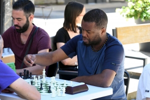 Yssingeaux : des parties d&#039;échecs très serrées sur la place Carnot