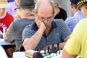 Yssingeaux : des parties d&#039;échecs très serrées sur la place Carnot