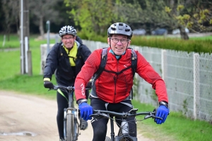 Saint-Romain-Lachalm : 440 randonneurs à pied et VTT sur le 6e Bad&#039;in Tour