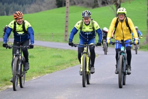 Saint-Romain-Lachalm : 440 randonneurs à pied et VTT sur le 6e Bad&#039;in Tour