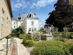 Saint-André-de-Chalencon : le château de Chazelles change de propriétaires