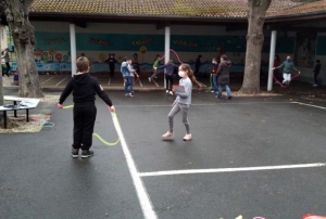 Téléthon à Monistrol : les écoliers de Lucie-Aubrac plein d&#039;énergie