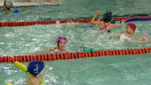 Dunières : une démonstration de l’école de natation à la piscine intercommunale