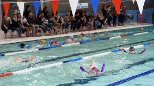 Dunières : une démonstration de l’école de natation à la piscine intercommunale