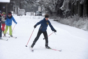 Queyrières : le mardi, c&#039;est leçon de ski pour les écoliers