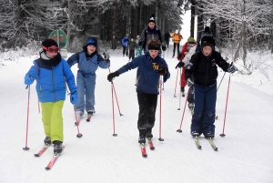 Queyrières : le mardi, c&#039;est leçon de ski pour les écoliers