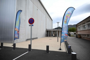 Retournac : le parc de structures gonflables à l&#039;aise au gymnase