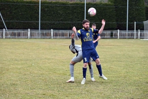 Foot, R2 : Sucs et Lignon reprend sa marche en avant