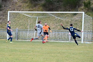 Foot, R2 : Sucs et Lignon reprend sa marche en avant