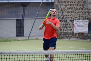 Tennis : Jules Tavernier prend sa revanche sur Matéo Rouchouse à Monistrol