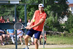 Tennis : Jules Tavernier prend sa revanche sur Matéo Rouchouse à Monistrol