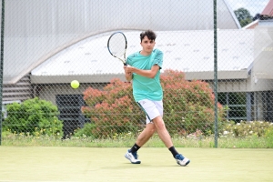 Tennis : Jules Tavernier prend sa revanche sur Matéo Rouchouse à Monistrol